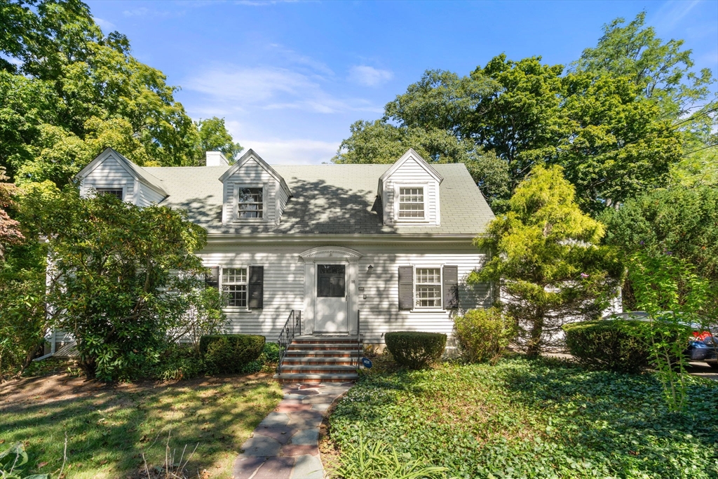 20 Buswell Park in Newton