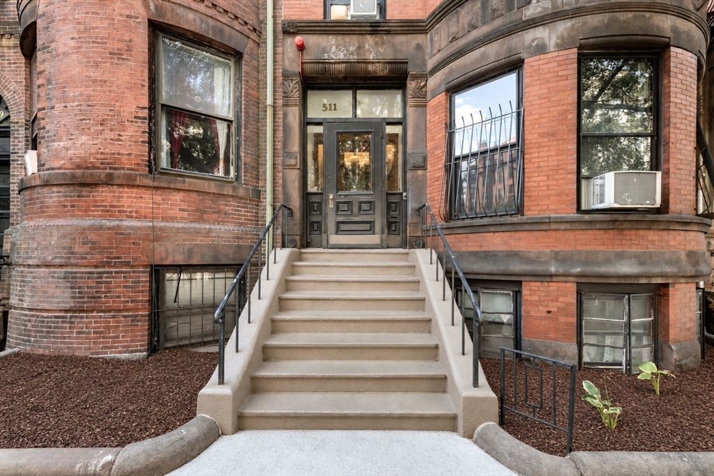 511 Beacon st #1 in Boston