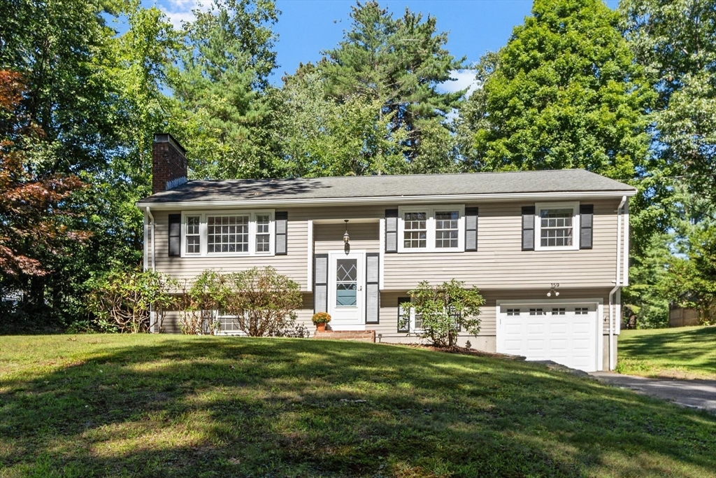 159 Randall Rd in Stow