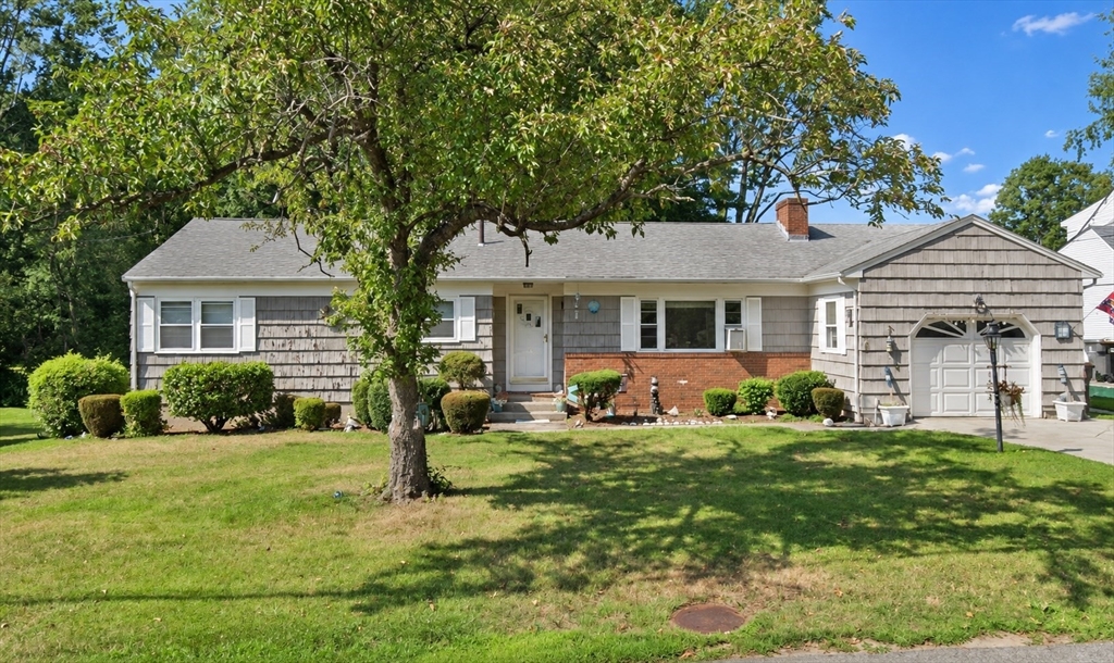 25 Ransom Rd in Framingham