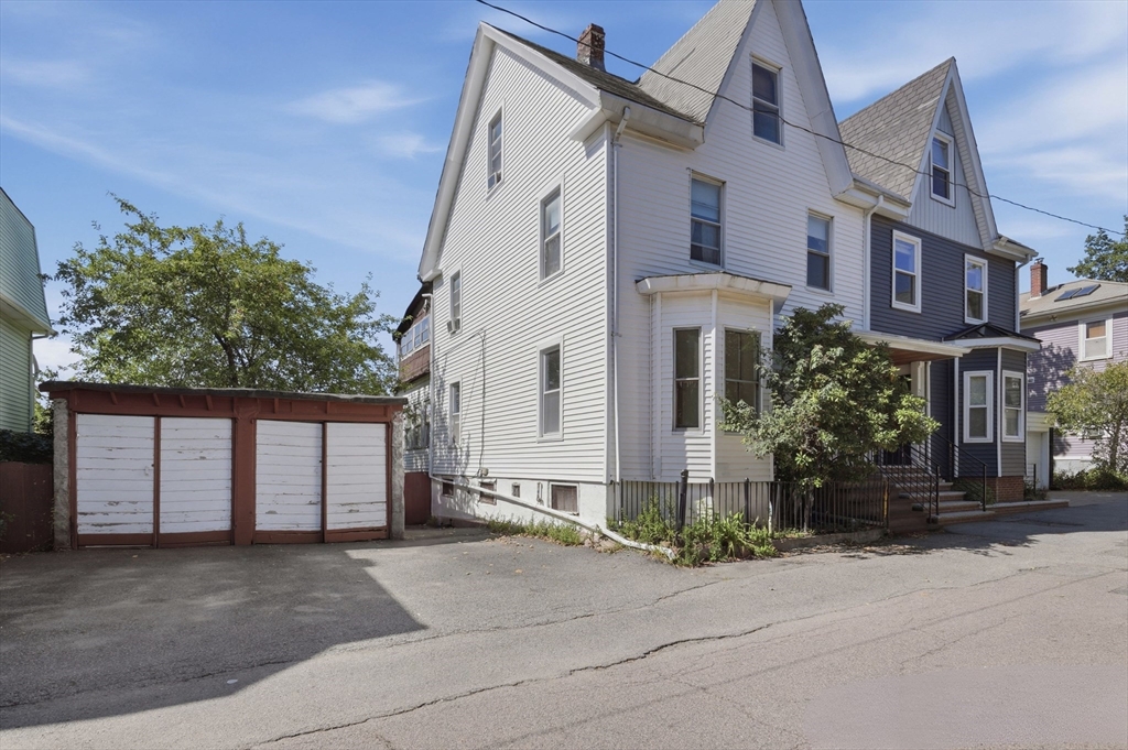 27 Cranston Street in Jamaica Plain