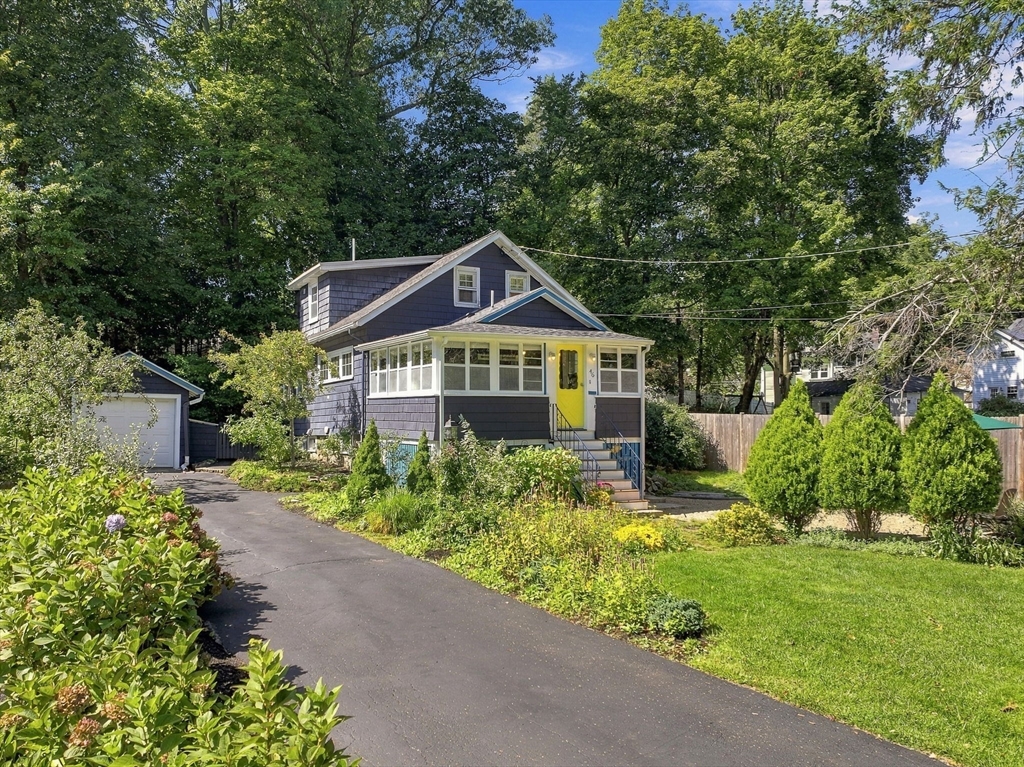 46 Maple Rd in Melrose