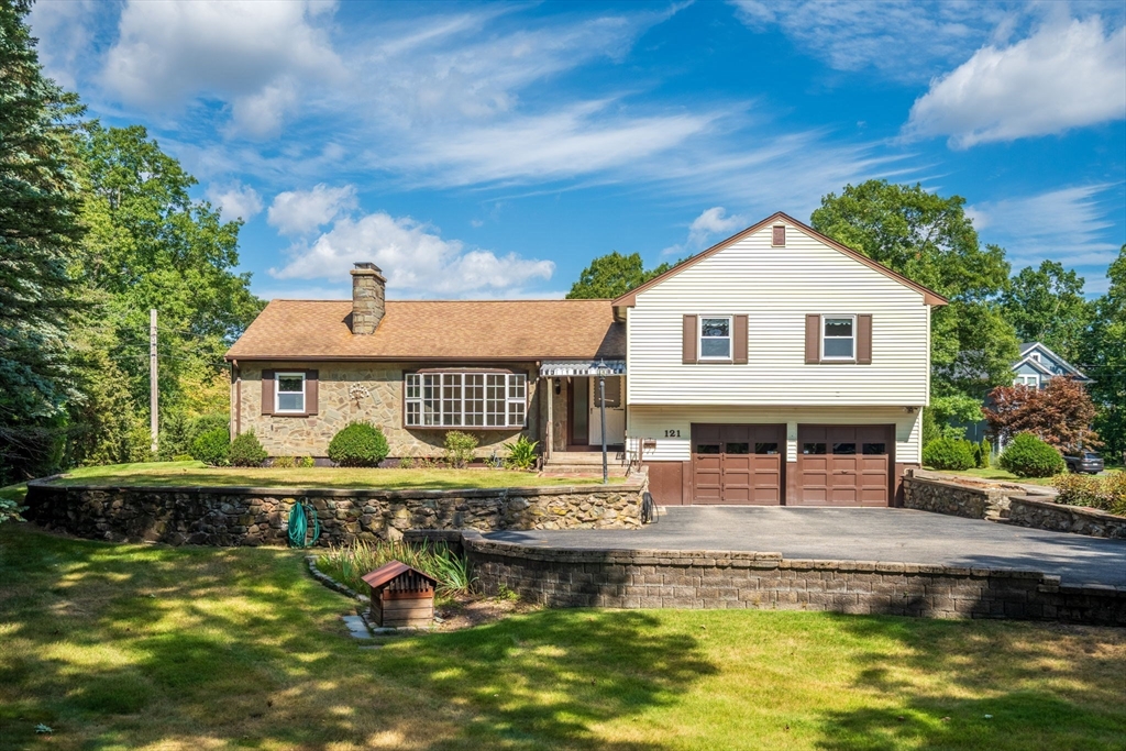 121 Wentworth Street in Dedham