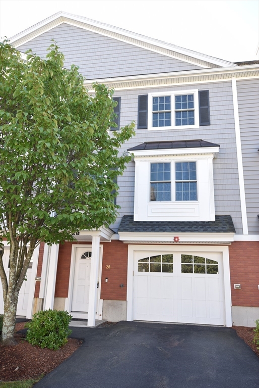 1975 Middlesex St #28 in Lowell