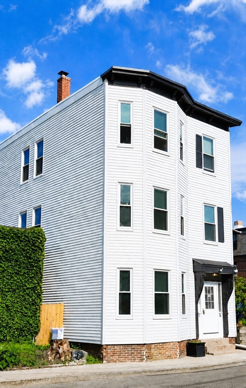 5 Ellery in Boston