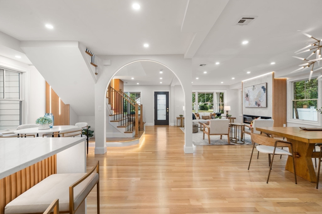 19 Linden Ave in Belmont