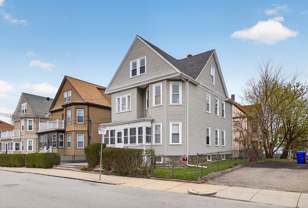 52-54 Gardena St in Brighton