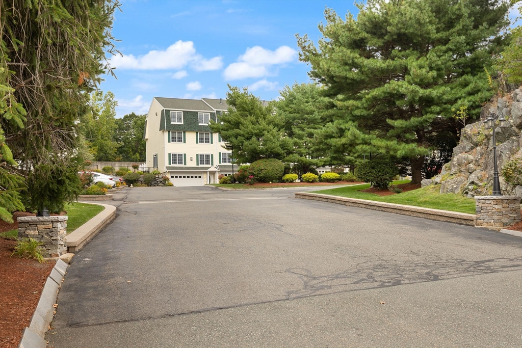 8 Dansreau Place #8 in Middleton