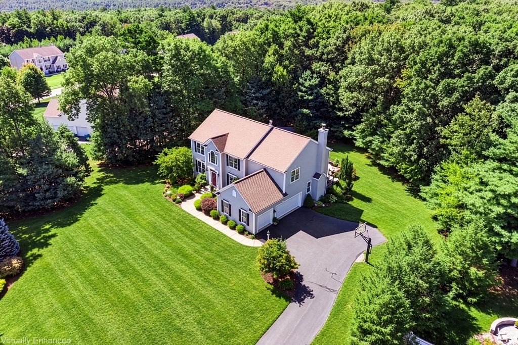 32 Howarth Dr in Upton
