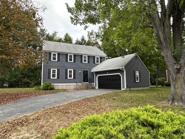 23 Kings Row Ln in Framingham