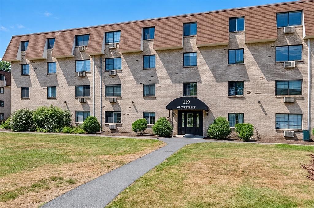 119 Grove Street #245 in Rockland