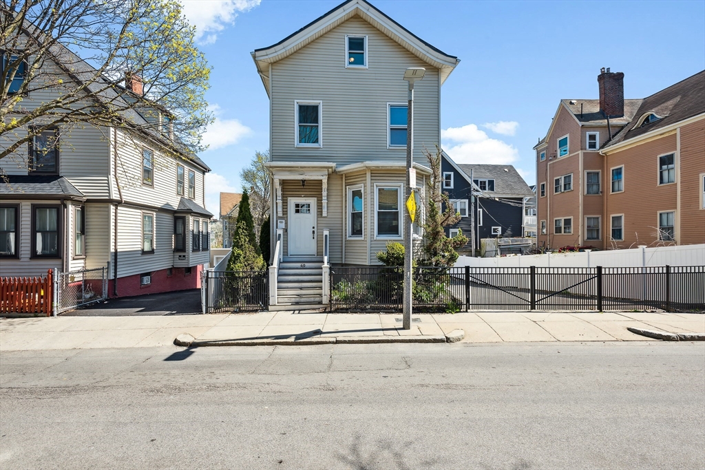 40 Humphreys St in Dorchester