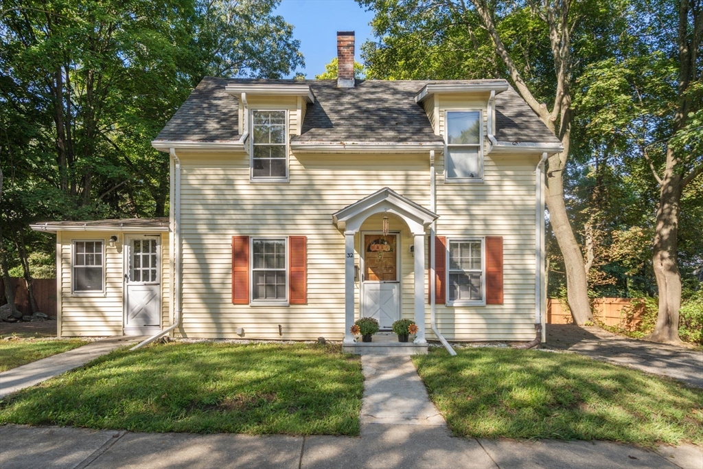 32 Elm Street in Hudson