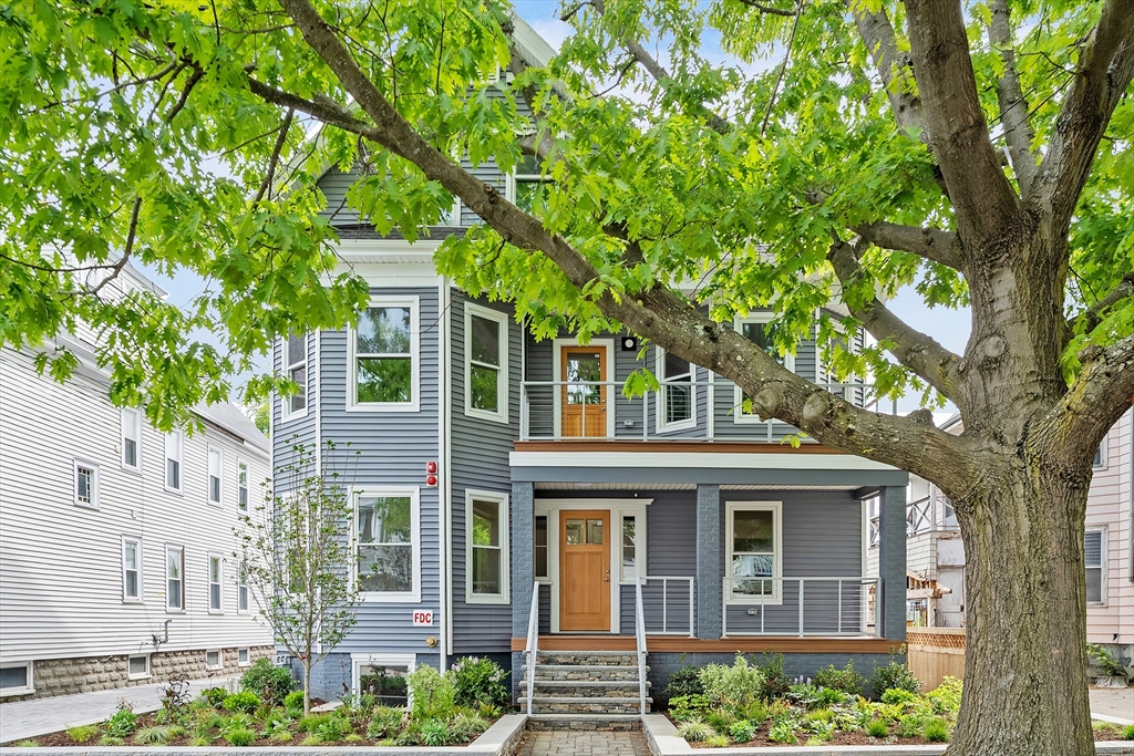 12 Foskett St #1 in Somerville