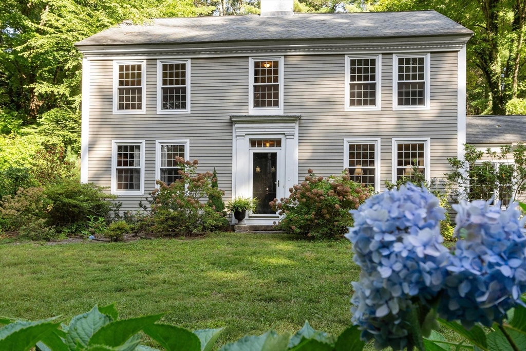 533 Lowell Rd in Groton