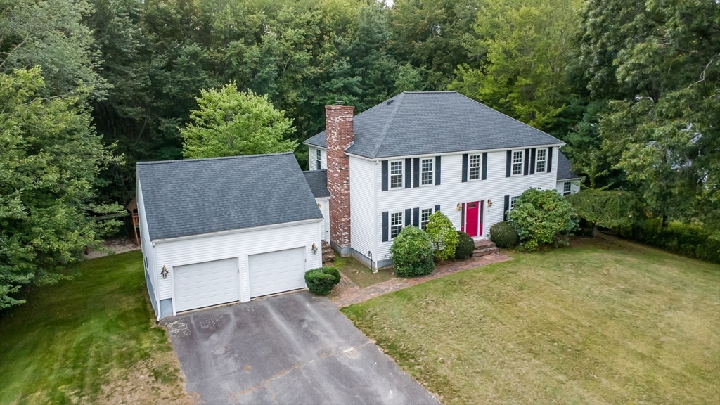 27 Gretchen Way in Raynham