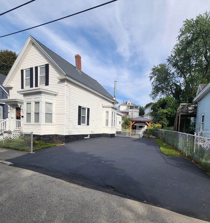 37 Barclay  Street in Lowell