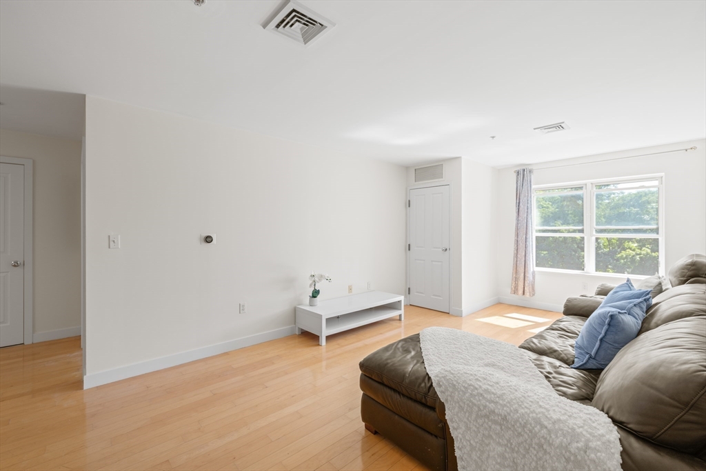 30 Franklin St #312 in Malden