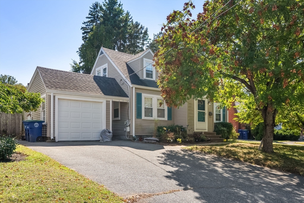 18 HILL VIEW ROAD in Braintree