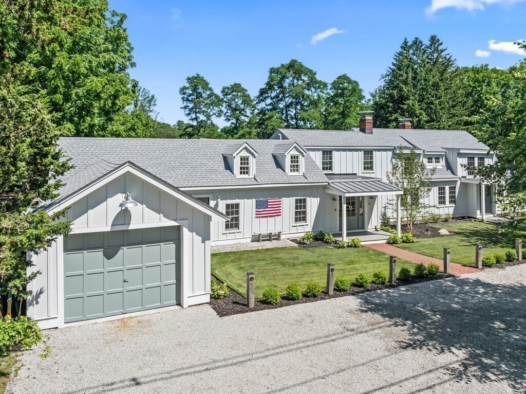 6 Curve Street in Sherborn