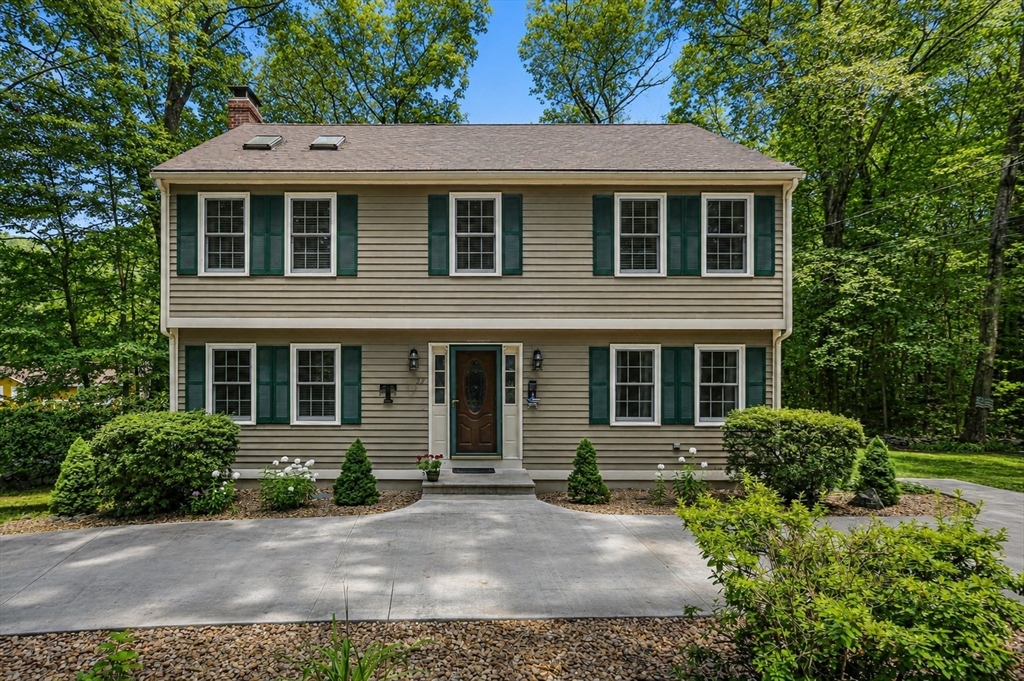 32 Sibley Rd in Sutton