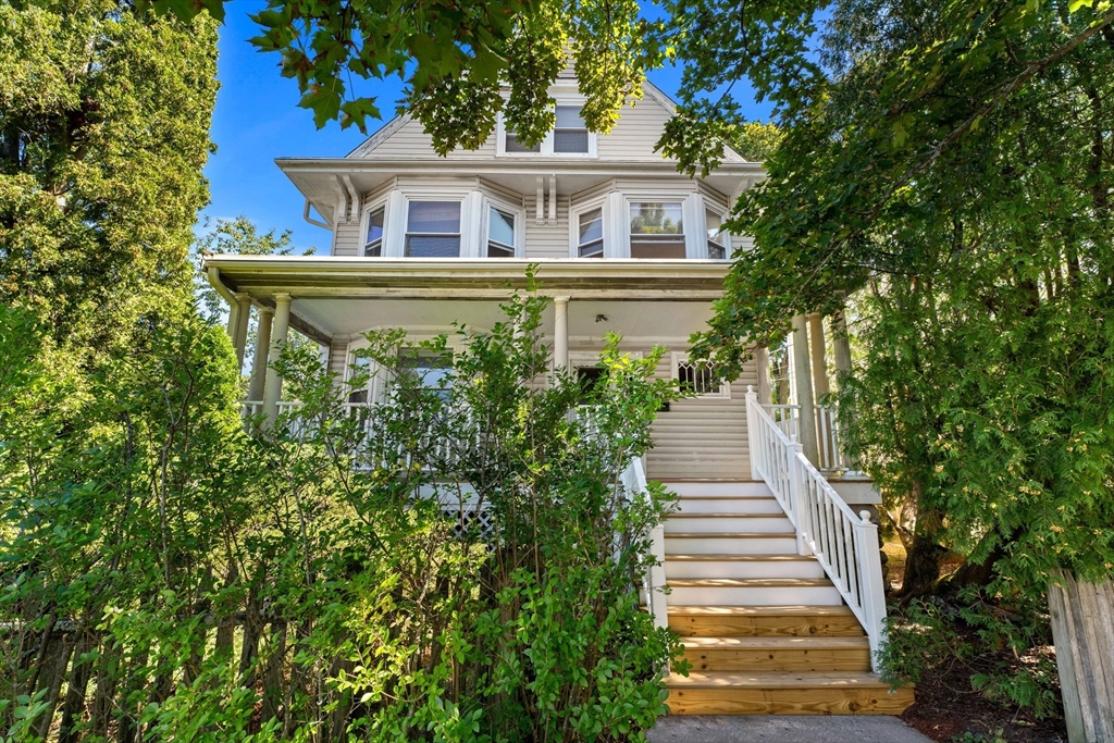 99 Farragut Rd. in Swampscott