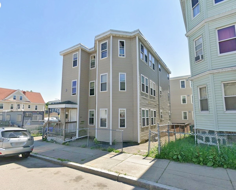 73 Hamilton St in Dorchester