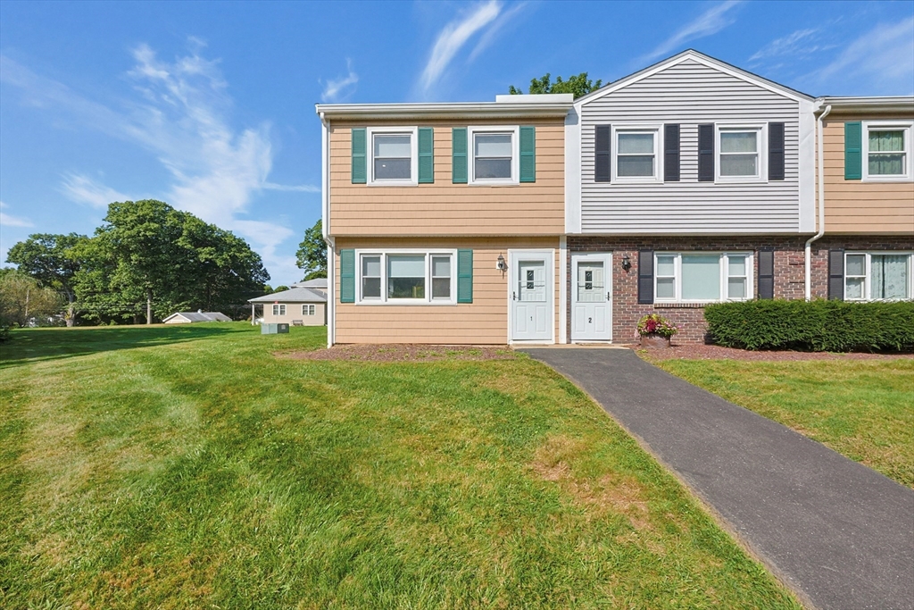 371 Lancaster St #1 in West Boylston