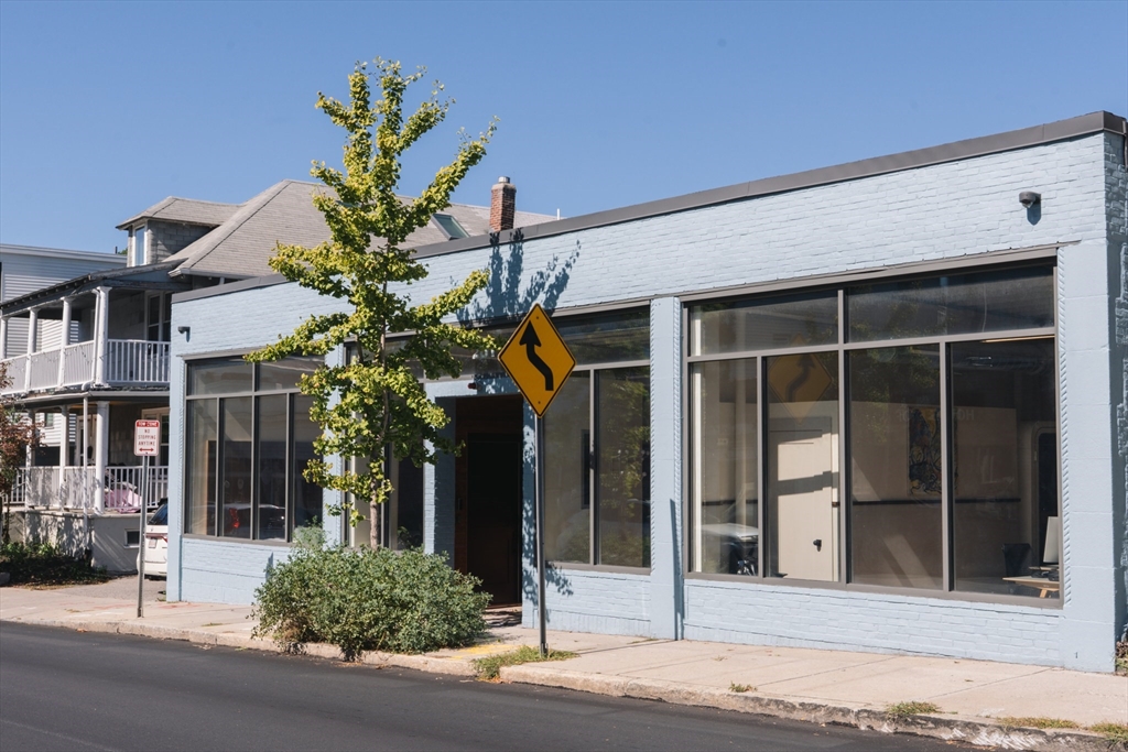 281 Concord Ave in Cambridge