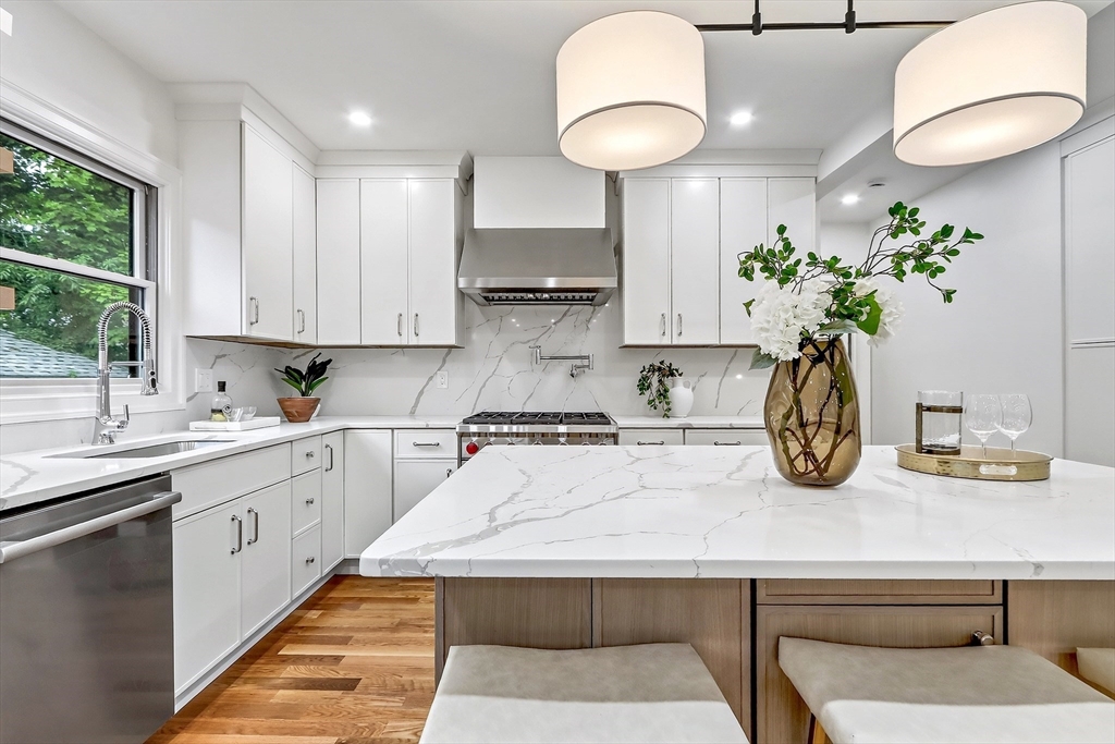 123 Mount Vernon Street #1 in West Newton