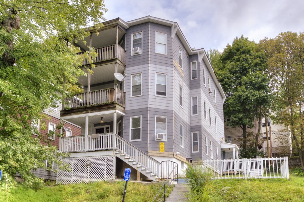27 Rodney St in Worcester