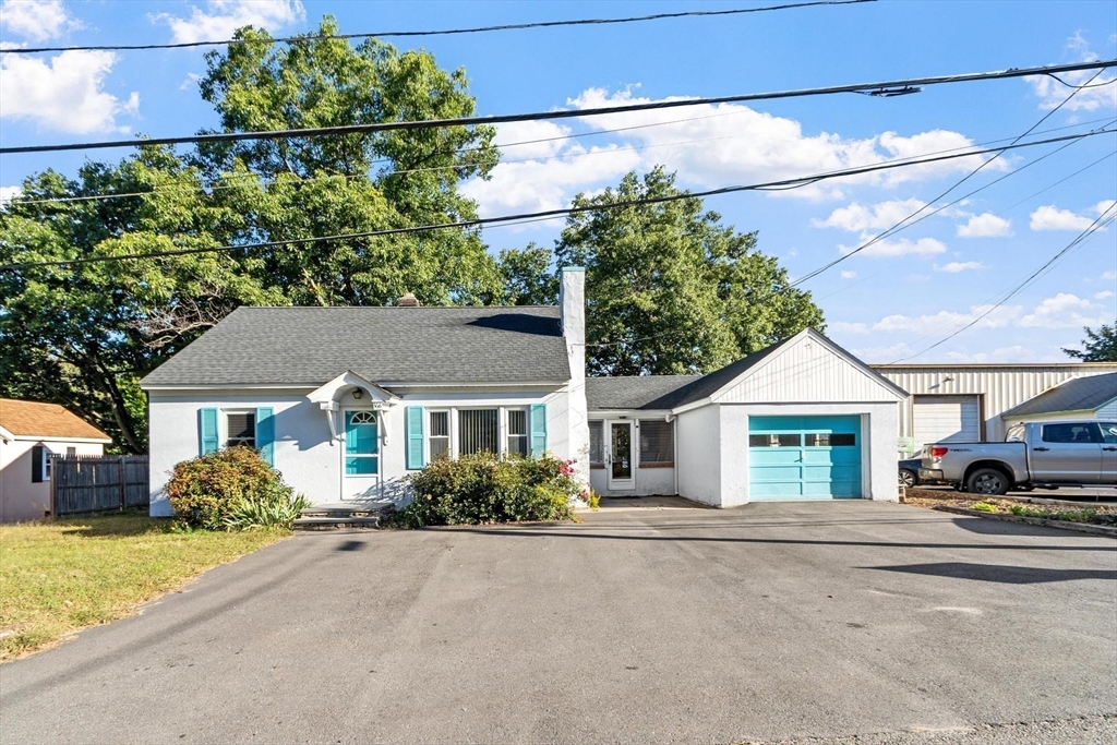 368 Litchfield St in Leominster
