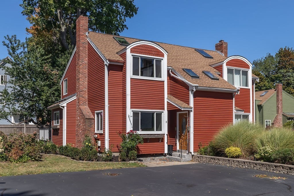 5 Chase Ln #5 in Lynn