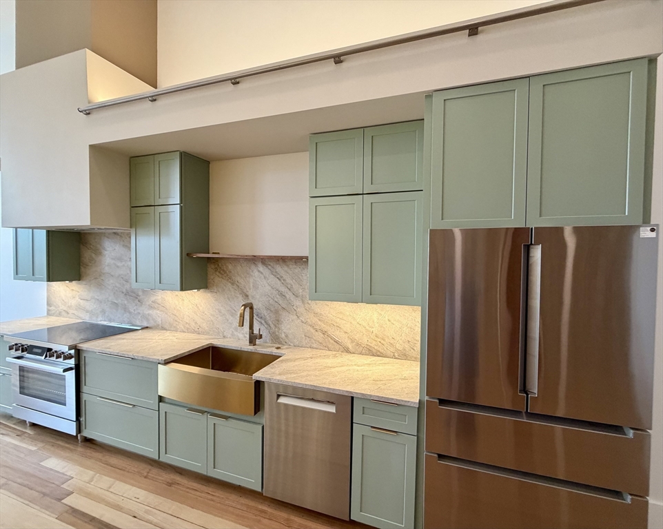 1001 Shirley St #4 in Winthrop