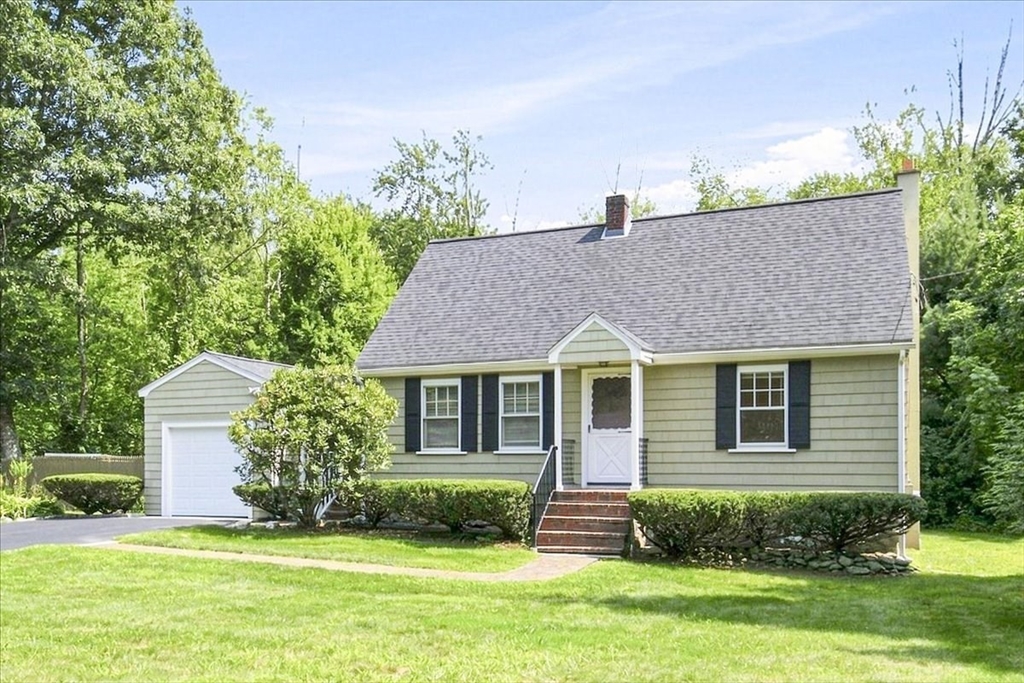 924 Washington St in Franklin