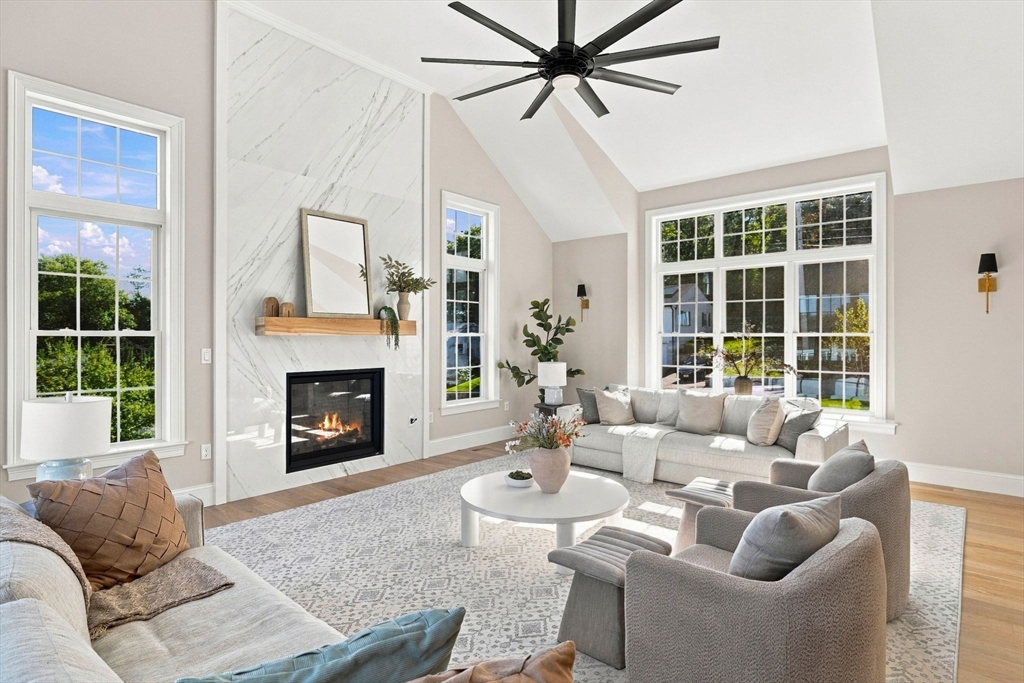 14 Liana St in Woburn