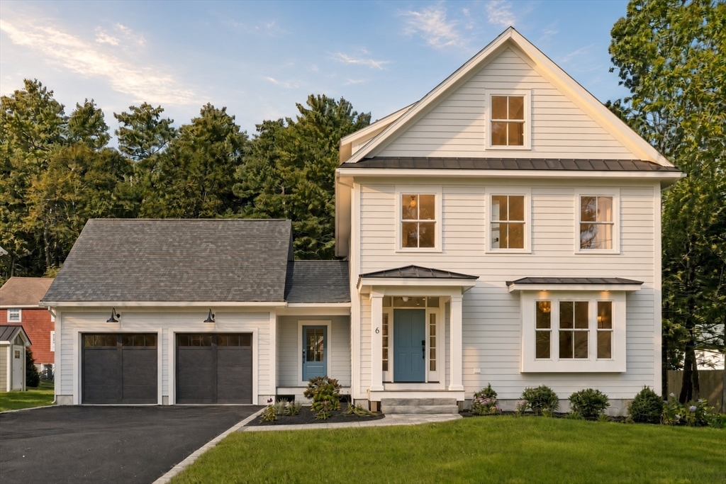 6 Plant St in Newburyport