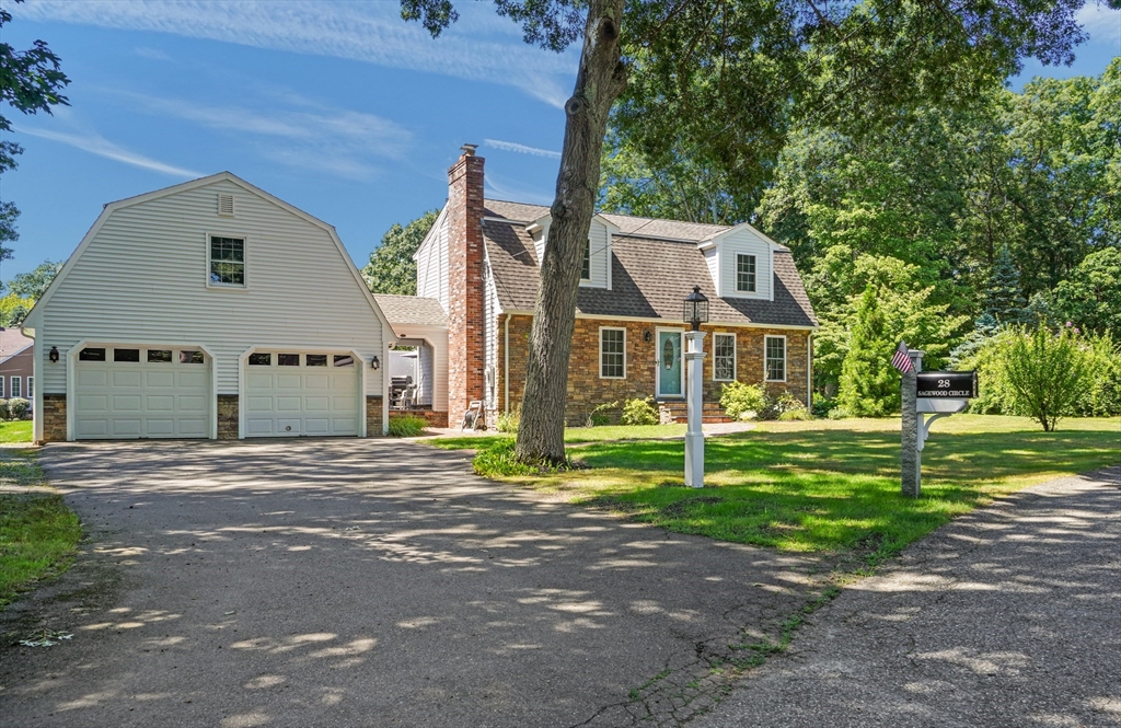 28 Sagewood Cir in Attleboro