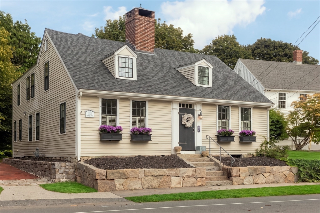 217 North St in Hingham