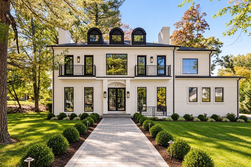 63 Bigelow Rd in West Newton