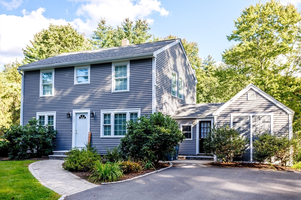 662 Old Harvard Rd in Boxborough