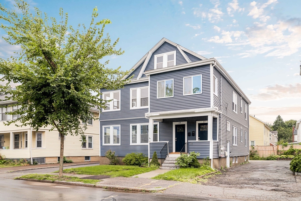 17-19 Woodrow Ave. #17 in Newtonville
