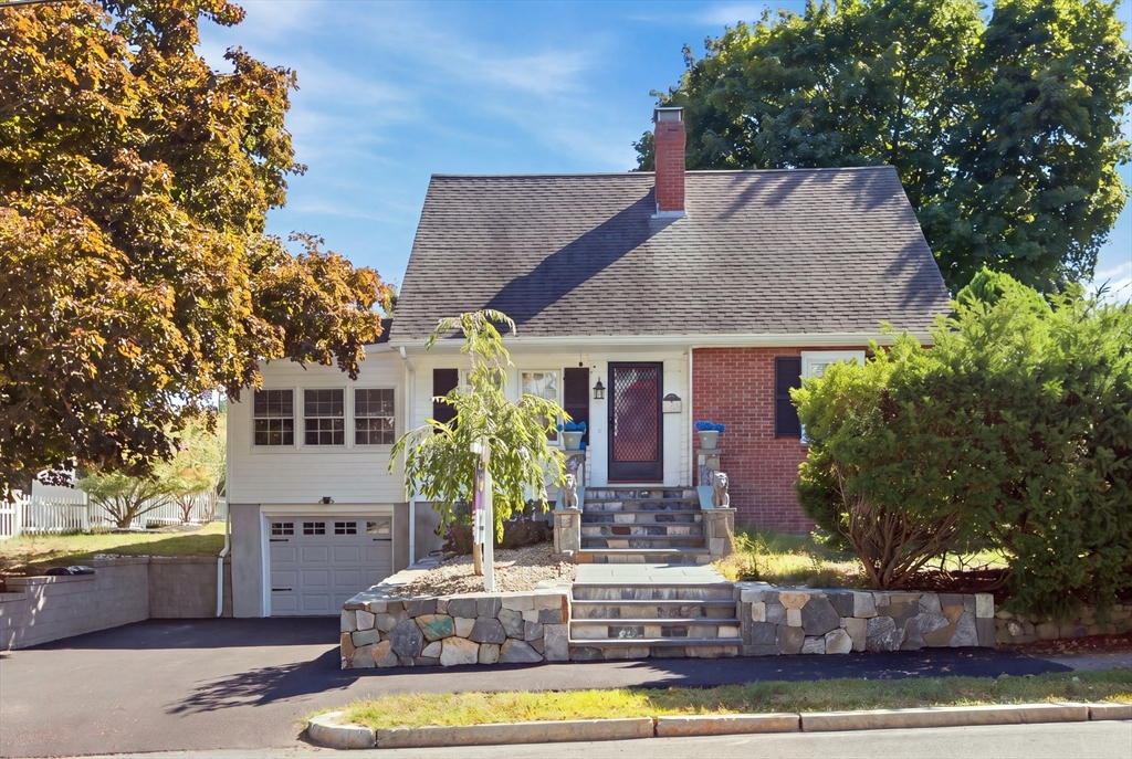 122 NORTH STREET in Stoneham
