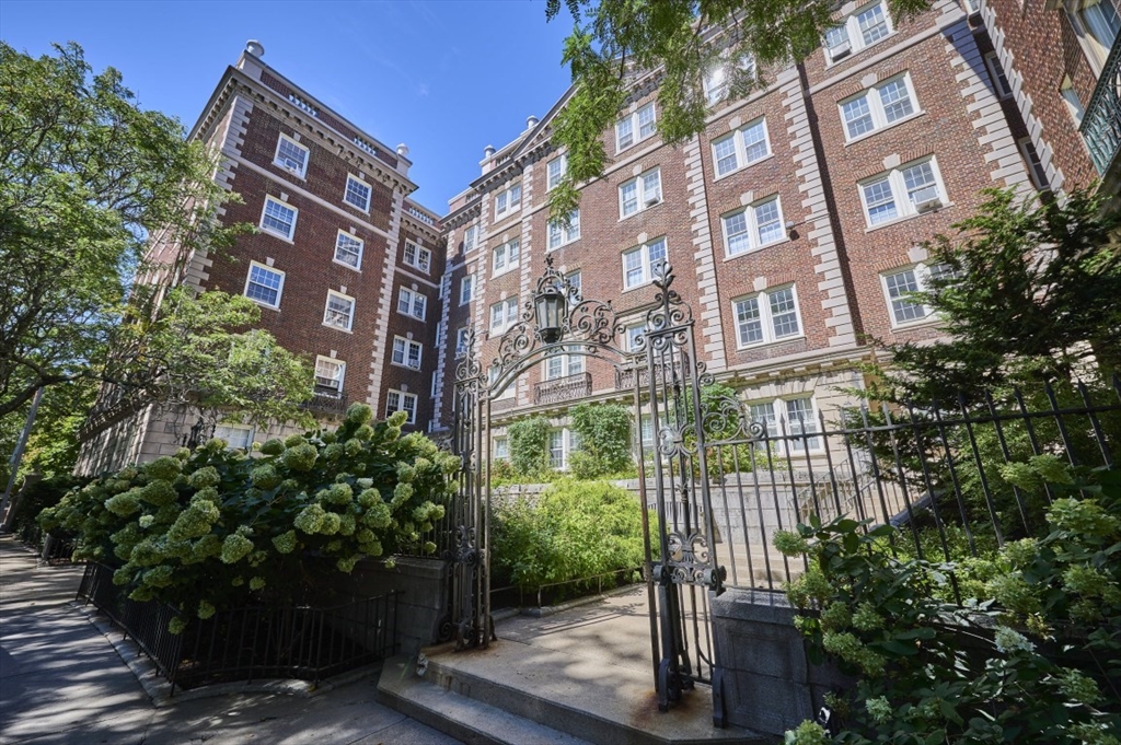 7 Arlington St #4 in Cambridge