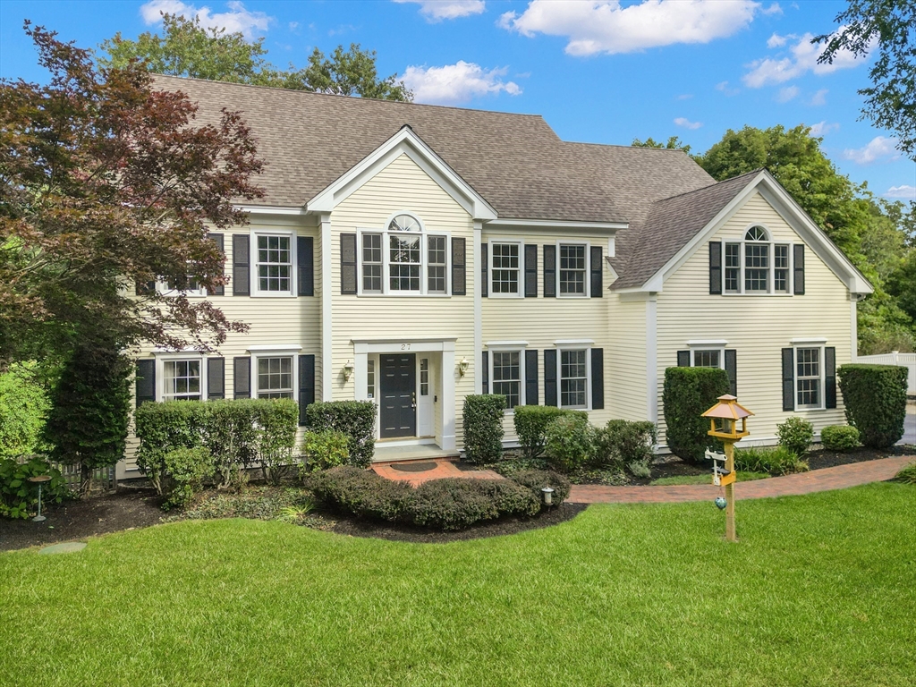 27 Morningside Drive in Topsfield