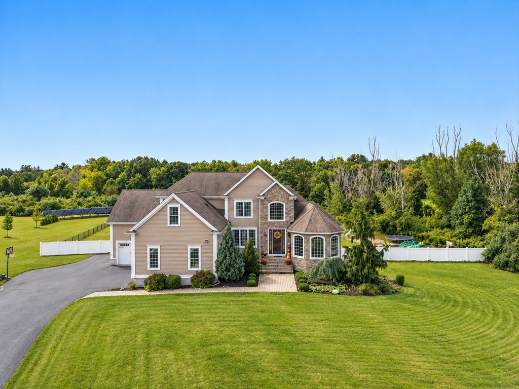 857 Main St in Dighton