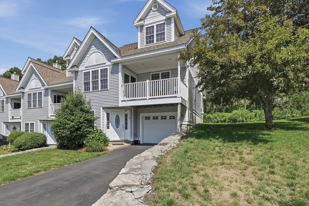 90 Carrington Ln #90 in Uxbridge
