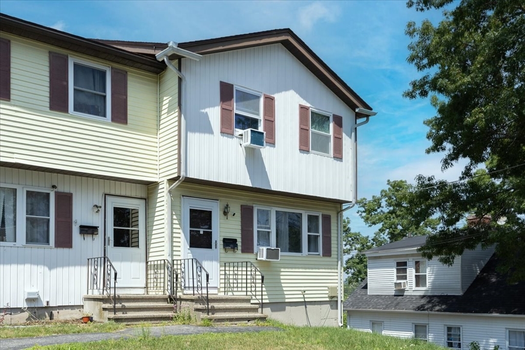 47 Kent St #A in Lawrence