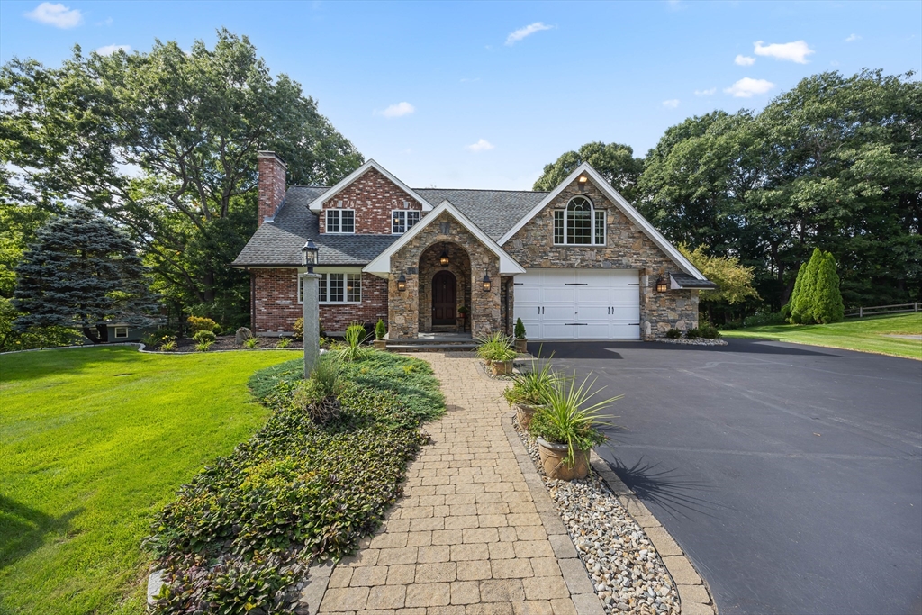 9 Cranbrook Rd in Shrewsbury
