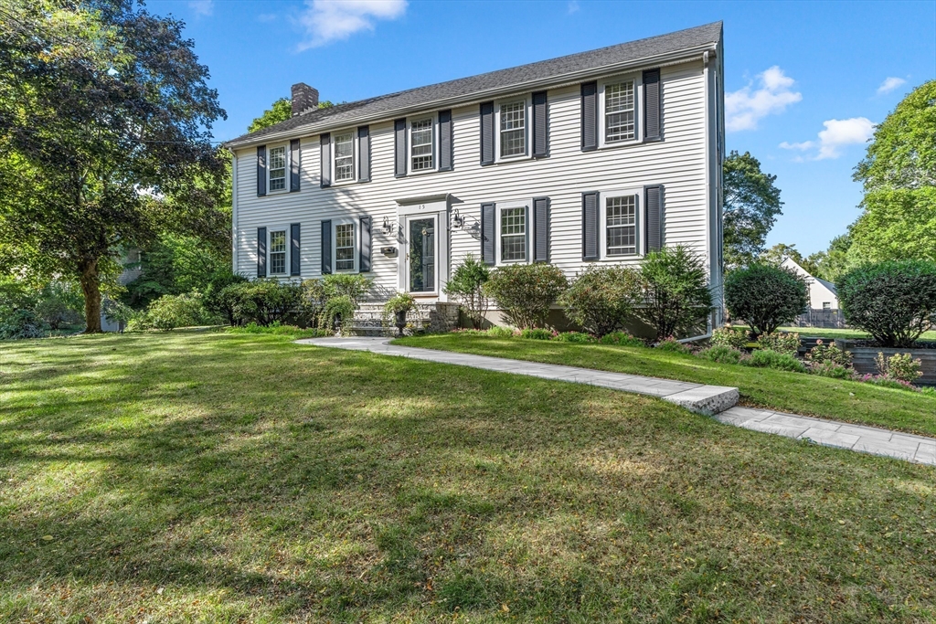 15 Presidents Rd in Hingham